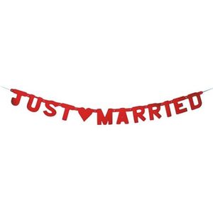 TIB Heyne Buchstaben-Girlanden "Just Married", rot, Länge: 150 cm