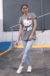 Bio Baumwolle Damen T-Shirt Oversize Hello Kitty Hallo Sitzt Katze Süße Katze