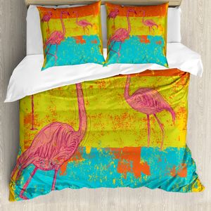 ABAKUHAUS Flamingo Mantele, Retro Vintage Flamingo, Milbensicher Allergiker geeignet mit Kissenbezügen, 155 cm x 220 cm - 80 x 80 cm, Mehrfarbig