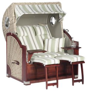 Rustikal Strandkorb 500 Plus Comfort 3/4-Liegemodell 2-Sitzer XL Ostseeform mit seitlichen Bullaugen, Rundgeflecht antik-weiß, Strukturpolyester gestreift, Mahagoniholz naturfarben lasiert, ca. 140x95x160