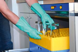 Rukavice VINEX odolné proti chemikáliím, velikost 10, Kerbl