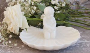 Zauberhafte Seifenschale/Schmuckschale aus Porzellan mit Engel