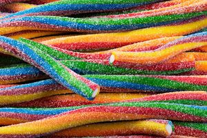 Halal Fruchtgummi Fizzy Rainbow Pencils fruchtig Tutti Frutti Geschmack 1kg