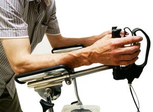 Drive Medical Cristallo 2 Rollator mit Armauflage