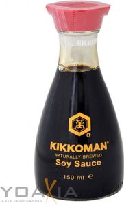 KIKKOMAN Sojasauce 150ml | dekorative Tischflasche mit Ausgießer