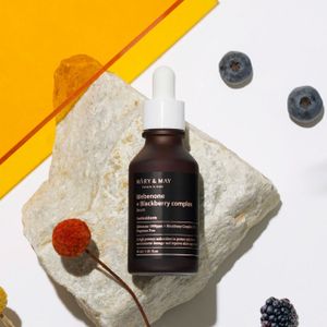 Mary & May - Idebenone + Blackberry Complex Intensive Total Care Serum - Antioxidační sérum s výtažkem z ostružin a idebenone - 30 ml