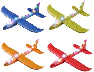 4 Stück Segelflugzeug Kinderspielzeug Schaum Flugzeug Mit Licht, EPP Handwerfen Segelflugzeug Modell, Kinder Flugzeug Spielzeug Outdoor