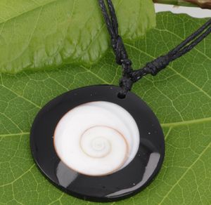 Ethno Kette mit Perlmutteinlage, Surferkette mit Shivamuschel - Modell 1, Braun, Holz,Muschelscheiben, Ketten & Modeschmuck für den Hals