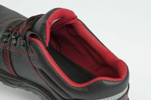 Pracovná obuv Qualitex "S3 šnurovacie topánky" v čiernej/červenej farbe, veľkosť: 43 - šnurovacie topánky - ochrana nohy proti pošmyknutiu s oceľovou špičkou