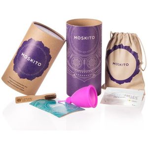 Deluxe pinke Menstruationstasse Moskito aus medizinischem Silikon, Menstruationskappe inkl. Natur Reinigungsbürste, Beutel & Geschenkbox (Größe A), von Venize