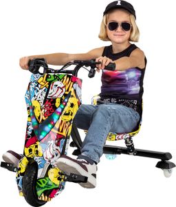 Kinder Elektro Drift Trike | Drift Scooter - Bis zu 15km/h - LED Driftrollen 360° - Hupe - Drosselbar (Gelb Graffiti)