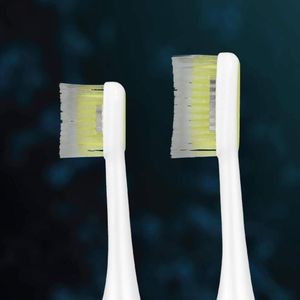 Silk'n ToothWave elektrische Schallzahnbürste mit patentierter DentalRF-Technologie, inkl. 2 Bürstenköpfe (klein und groß), wasserdicht (IP 67), Inkl. Ladestation und USB-Adapter