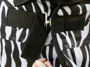 Fliegendecke Zebra inkl. Halsteil, 145cm Fliegendecke Zebra inkl. Halsteil, 145cm
