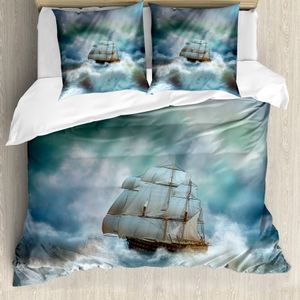 ABAKUHAUS Ozean Bettbezug, Piraten-Schiff auf gewelltes Meer, Milbensicher Allergiker geeignet mit Kissenbezügen, 155 cm x 220 cm - 80 x 80 cm, Blau, Grau und Weiß