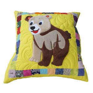 Patchwork - Detská obliečka na vankúš - Medveď Brumla 44 x 44 cm
