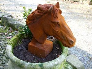 Pferdekopf Skulptur für Pfosten und Mauerpfeiler Gartendeko Pferd  Eisen-Rost