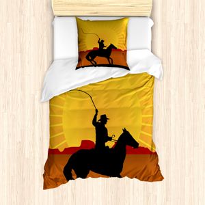 ABAKUHAUS Silhouette Bettbezug Set für Einzelbetten, Cowboy auf dem Pferd Shade, Milbensicher Allergiker geeignet mit Kissenbezug, 135 cm x 200 cm - 80 x 80 cm, Erde Gelb Multicolor