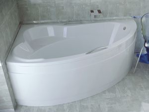 Badewanne Eckbadewanne 140x90 Links mit AcrylSchürze, Ablaufgarnitur & Füßen GRATIS | Komplettset 4in1 Original Acryl Wanne Siphon | BADLAND ADA