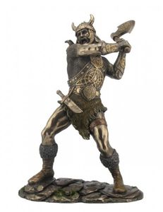 Wikinger mit Kampfaxt Figur bronziert Veronese
