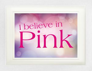 Audrey Hepburn Gerahmtes Poster Für Fans Und Sammler - I Believe In Pink (30 x 40 cm)