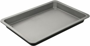 Zenker Pflaumenkuchen Backblech energy, Premium-Backform, für köstliche Kuchen, verkürzt die Backzeit um bis zu 20% (Farbe: silber/anthrazit)