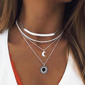 Boho Layered Halsketten Kette Silber Mond Münze Anhänger Halskette Perlenkette Kette Schmuck für Frauen und Mädchen