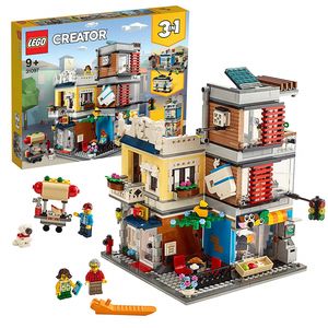LEGO 31097 Creator 3v1 Městský dům s obchodem se zvířaty a kavárnou, stavebnice, hračka, stavebnice z kostek, dárek pro holky a kluky od 9 let
