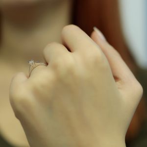 0,16 Carat Solitär Diamantring Brillant-Schliff 14 Karat Weißgold - 52 (16,50 mm)