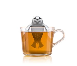 Winkee - Cute Animal Teesieb Robbe | Tee Ei für losen Tee | Tea Infuser lustig | Teesieb für Tasse | Gewürzsieb Silikon