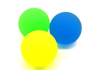 3 x XL Neon Flummi Gummi Ball 60 mm Mitgebsel Kinder Springball blau, grün, gelb