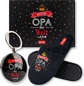 Set Hausschuhe 41-42 + Schlüsselanhänger Bester Opa der Welt von SOXO. Lustiges Geschenk für den Großvater.