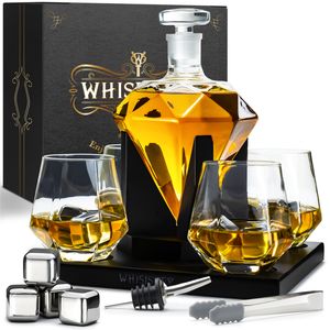 Whisiskey - Whisky Karaffe - Diamant - Whiskey Set - 900ML – Inkl. 4 Edelstahle Whisky Steine, 4 Whisky Gläser & Ausgießer - Whisky Dekanter - Geschenke für Männer – Whiskygläser