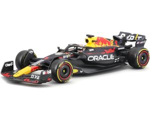 Bburago 18-38083 - Modellauto - Red Bull Racing F1 RB19 Perez #11 (mit Helm, Maßstab 1:43) Formel 1