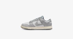 Nike Dunk Low Cool Grey Football Grey (W) – EU40.5 - US9W