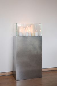 Windlichtsäule Windlicht Kerzenhalter Candela XL - Silber Metallic - 50x26x100 cm