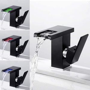 LED Wasserfall Bad Waschtischarmatur Einhandmischer Wasserhahn Moderner Stil Farbewechsel Waschtisch Waschbecken Armatur (Schwarz)