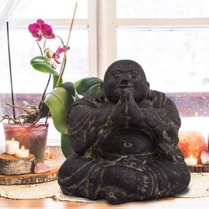 Stein Skulptur Happy Buddha Maheshtala mit Anjali Geste - Breite x Tiefe x Höhe: 21 x 20 x 22 cm