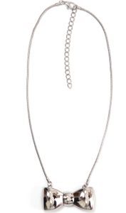 Kurze Kette Sue mit Schleife von collezione alessandro