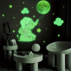 GKA Nachtleuchtend Baby Kinder Wandtattoo Elefant Mond Sterne Wolken Wandsticker Kinderzimmer, Wandaufkleber Aufkleber leuchtet im Dunkeln