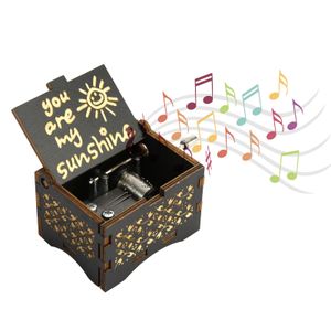 Vintage hölzerne Spieluhr handgekurbelt gravierte kleine Musikkoffer Geschenk spielen Sie sind meine Sonnenschein Melodie zum Geburtstag Weihnachten Valentinstag