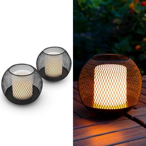 Navaris 2x LED Solar Gartenkerze - Kerzenschein Flackereffekt - Outdoor LED Kerzen Laterne - Garten LED Kerze Set wiederaufladbar - Solarlaterne