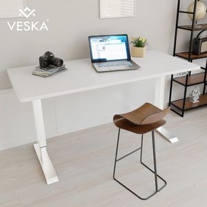 Výškovo nastaviteľný stôl (140 x 70 cm) - Sit & Stand Desk - Kancelársky stôl s elektrickým nastavením výšky s dotykovou obrazovkou a oceľovými nohami - biely/biely