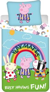 Jerry Fabrics Peppa Wutz Kinderbettwäsche Leuchtmotiv mit Luzie Locke, Zoe Zebra, Playmates Busy Having Fun! Regenbogen Bettdecke 140x200 + Kopfkissen 70x90 cm, 100% Baumwolle