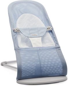 BABYBJÖRN Babywippe Balance Soft - Mesh Sky Blue White mit hellgrauem Rahmen