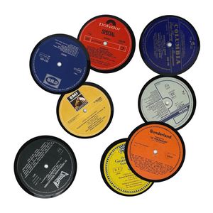 Vinyl Untersetzer im 8er Set aus echten Schallplatten im zufälligen Design