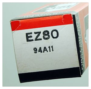 EZ80 Zweiweg-Gleichrichter. Eine Radioröhre von RSD. ID21270