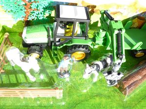 Farmset Traktor mit Holzlader und Tieren aus Kunststoff