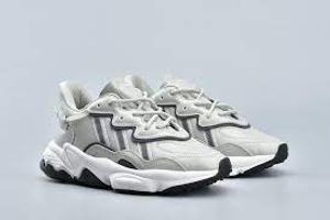 Adidas Ozweego - Gr 40 2/3 - UK 7 - NEU - Art EE7005