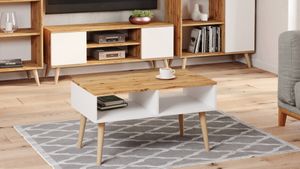 Niedriger Couchtisch für Wohnzimmer, Zeitschriftentisch mit 2 Regalen und Füßen, Scandi-Stil, 55x90h55 cm, Farbe Weiß und Ahorn