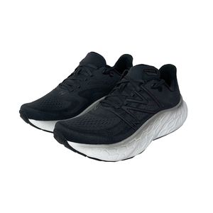 New Balance Herren Sneaker Fresh Foam More v4 black/white USA 8.5 EUR 42